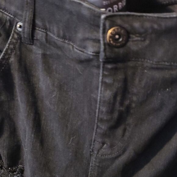 Torrid 💣 skinny Size 18 New condition Distressed - Picture 3 of 5